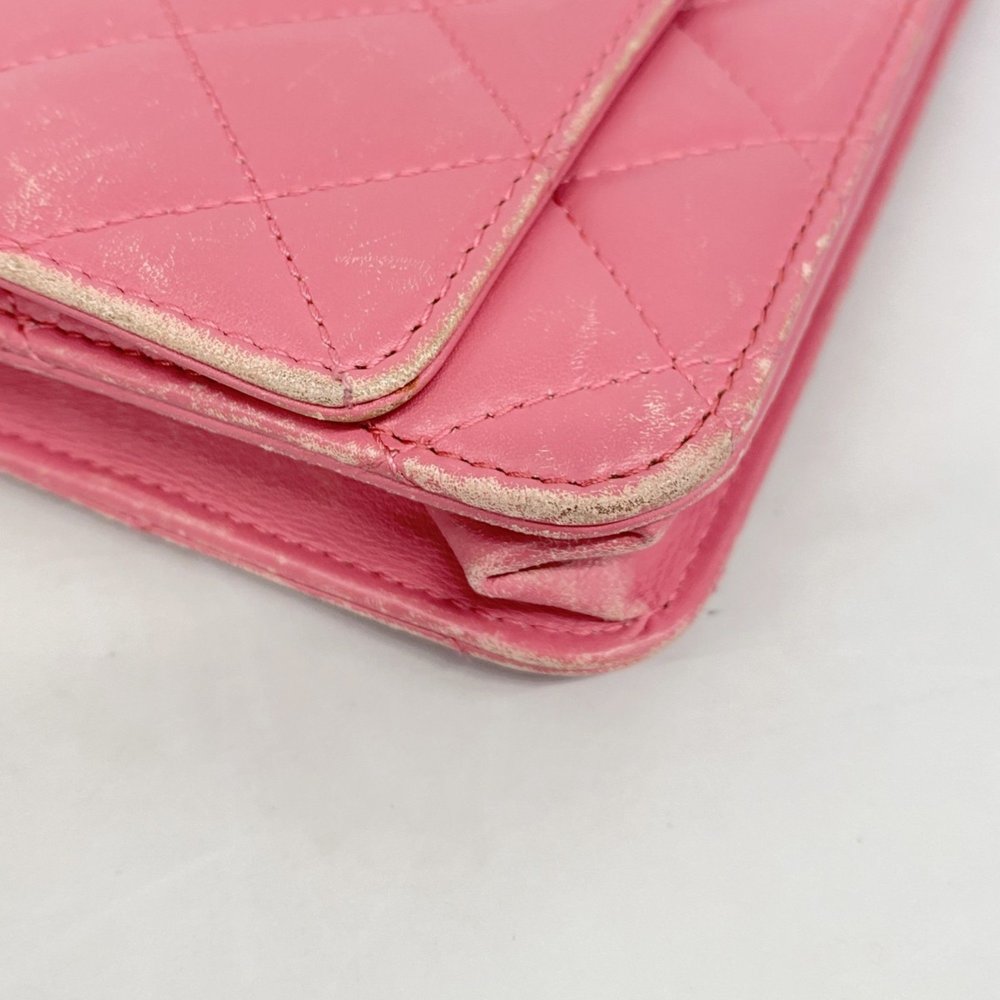 CHANEL Pink Lambskin Leather Wallet - Picture 6 of 12